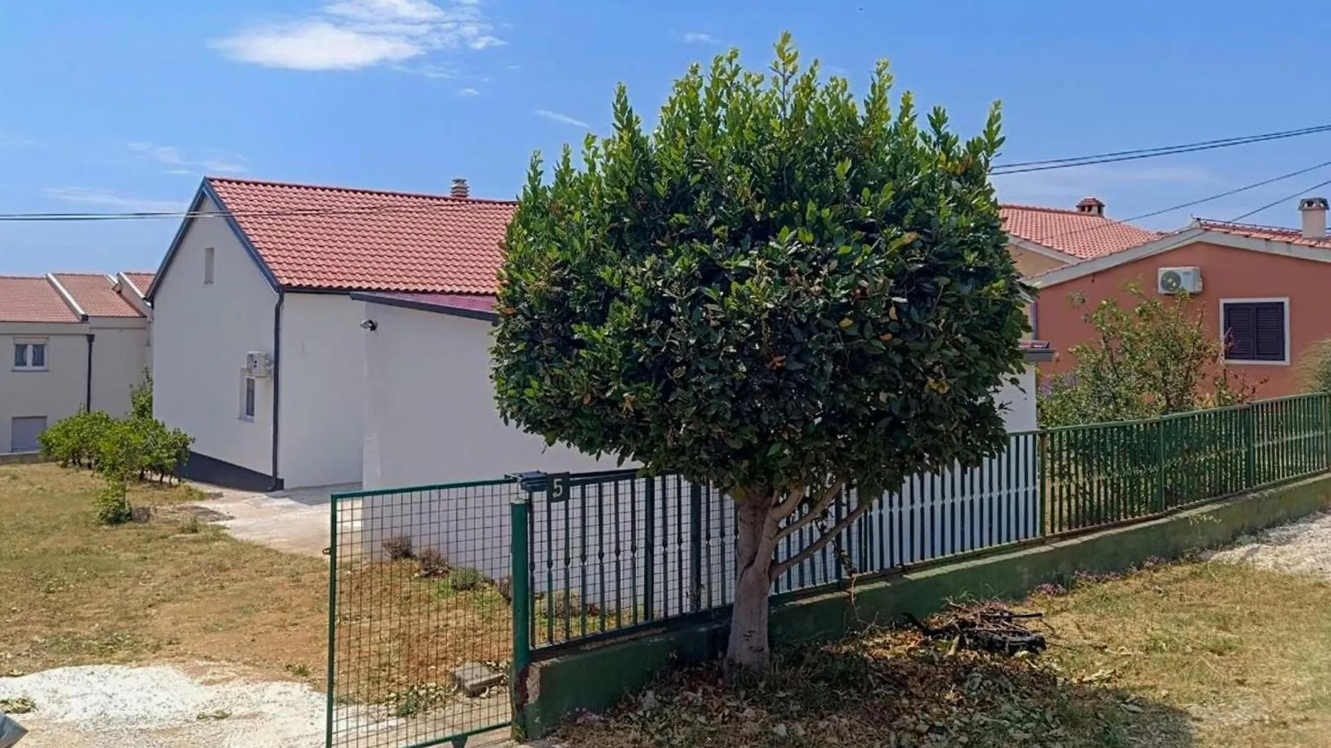 2 Bedroom Beautiful Home In Posedarje